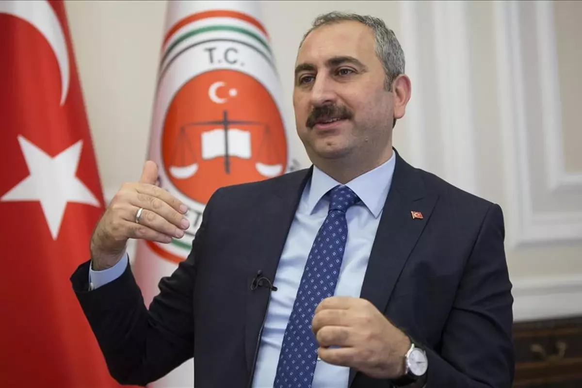 AK Parti Milletvekili Abdulhamit Gül tv100'de: 'Terörsüz Türkiye' süreci siyaset üstü durumda!