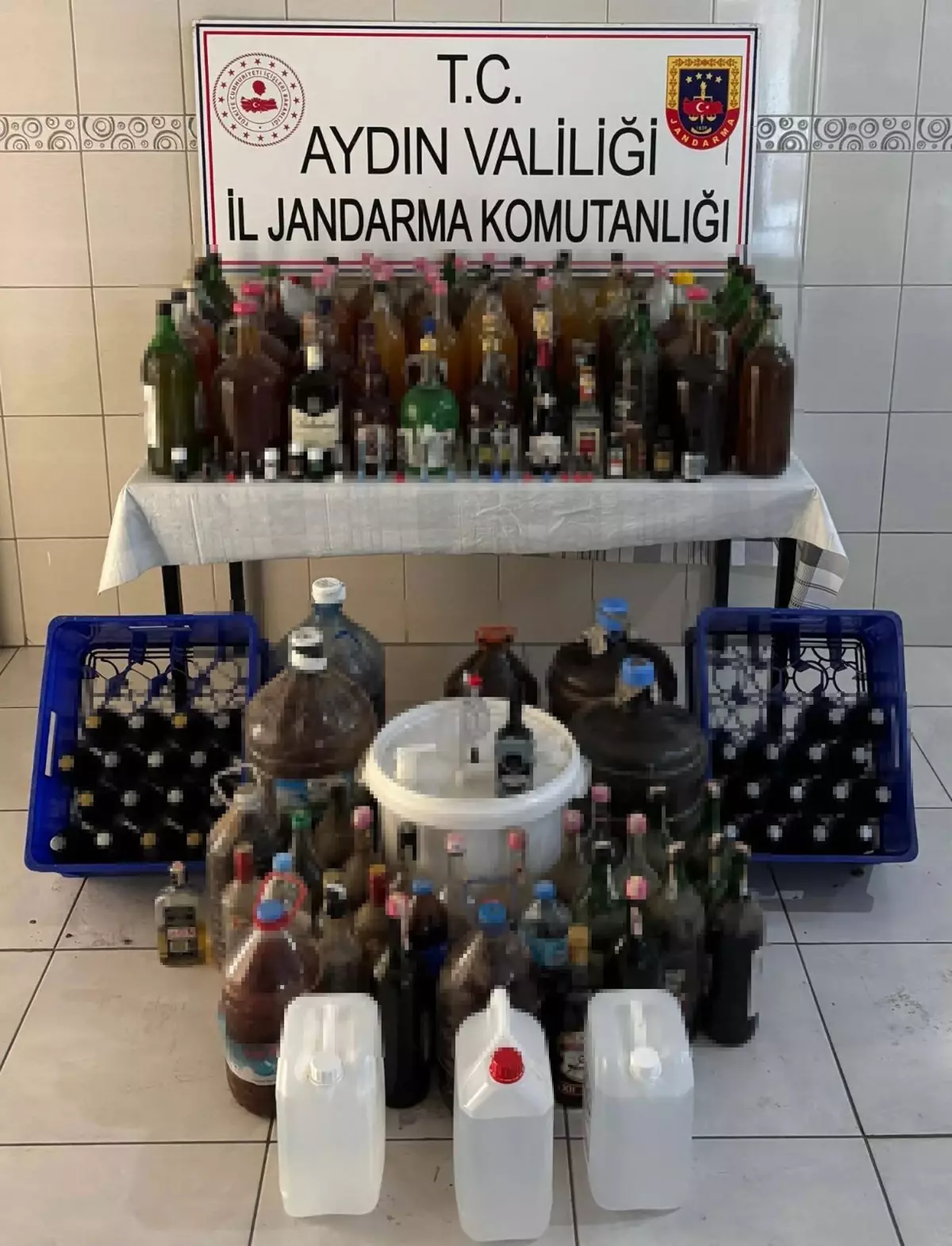 Aydın'da Kaçak İçki Operasyonu: 3 Gözaltı