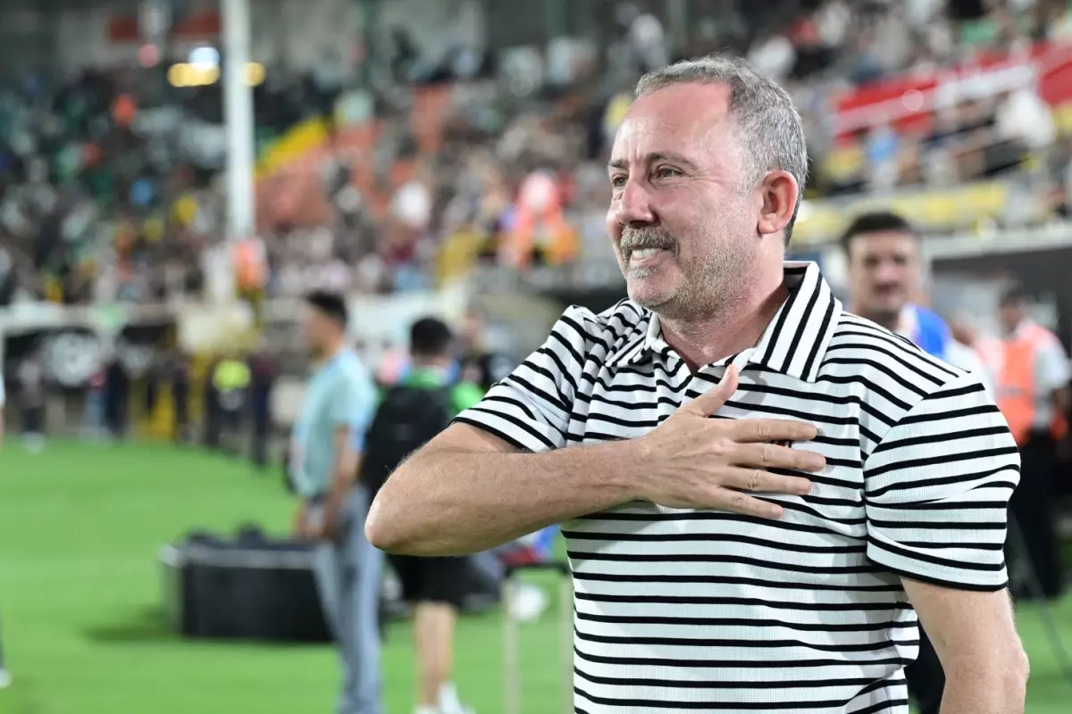 Beşiktaş'ın yeni yıldızından Sergen Yalçın'a mesaj: Beni derbide oynat hocam