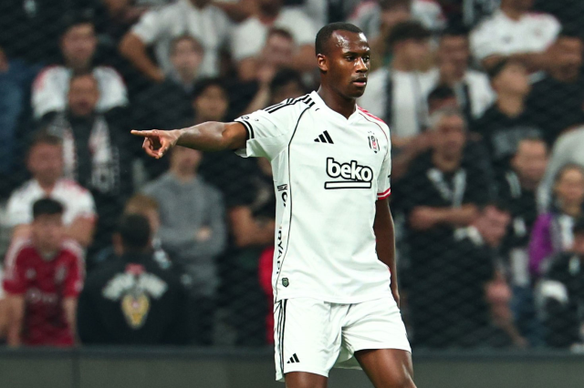 A message from Beşiktaş's new star to Sergen Yalçın: Let me play in the derby, coach