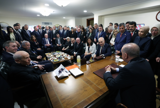 Surprise meeting from President Erdoğan in the Parliament! Here is that historic photo