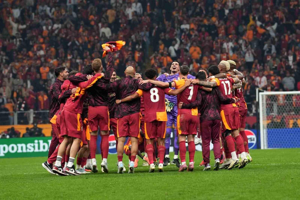 Galatasaray, Liverpool'u 1-0 Mağlup Ederek Tarih Yazdı