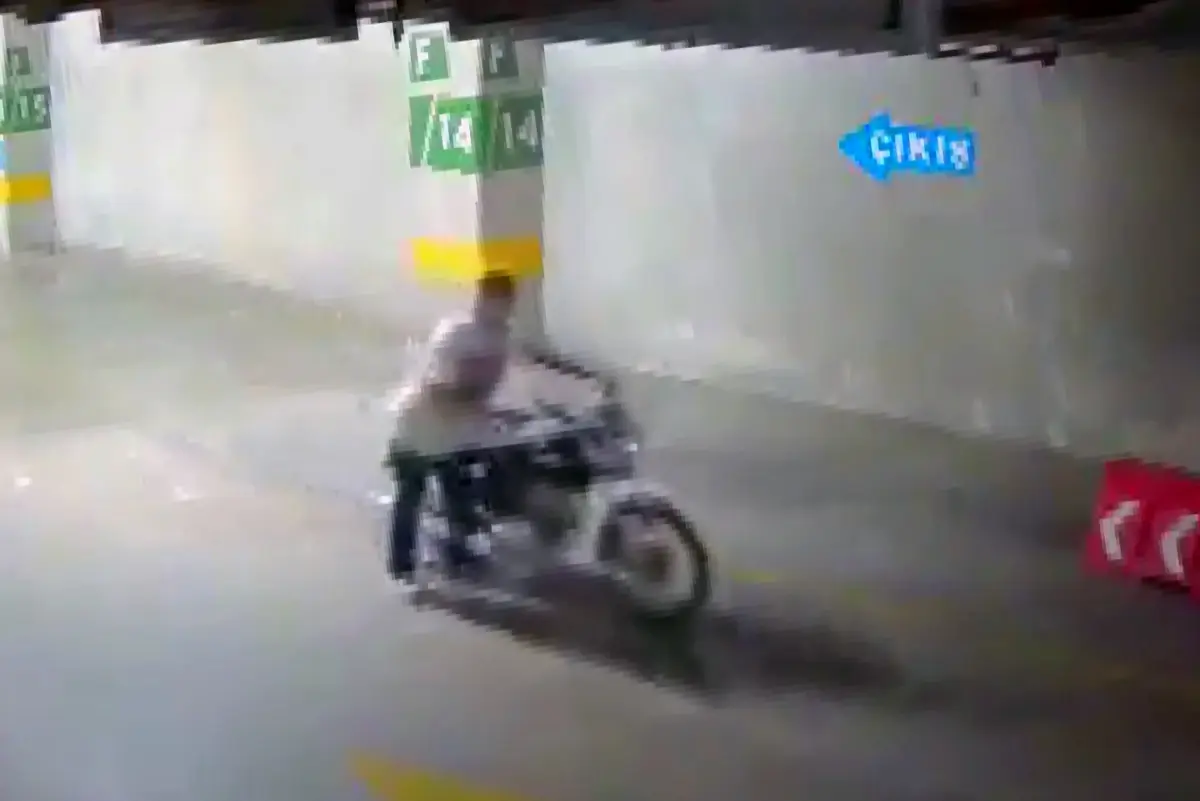 Adana'da Motosiklet Hırsızı Yakalandı