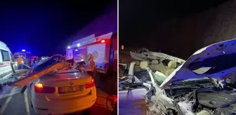 Hurdaya dönen otomobilde yaşlı çifti ölüm ayırdı