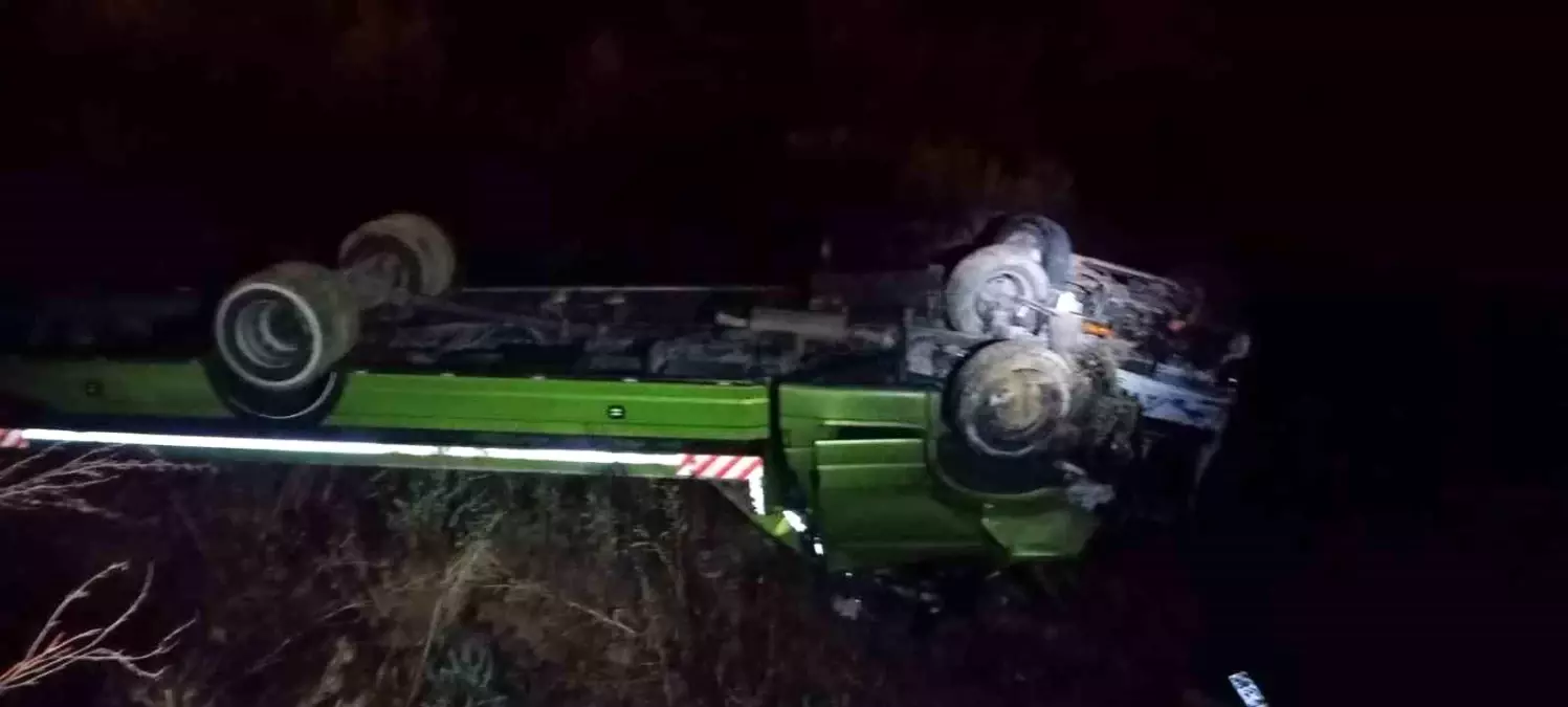 Bolu'da Oto Kurtarıcı Uçtu: 2 Yaralı