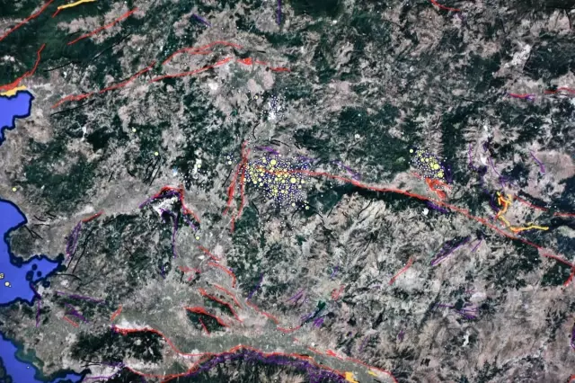 Aftershocks have exceeded 12,000, the earthquake storm continues: Dead faults have awakened