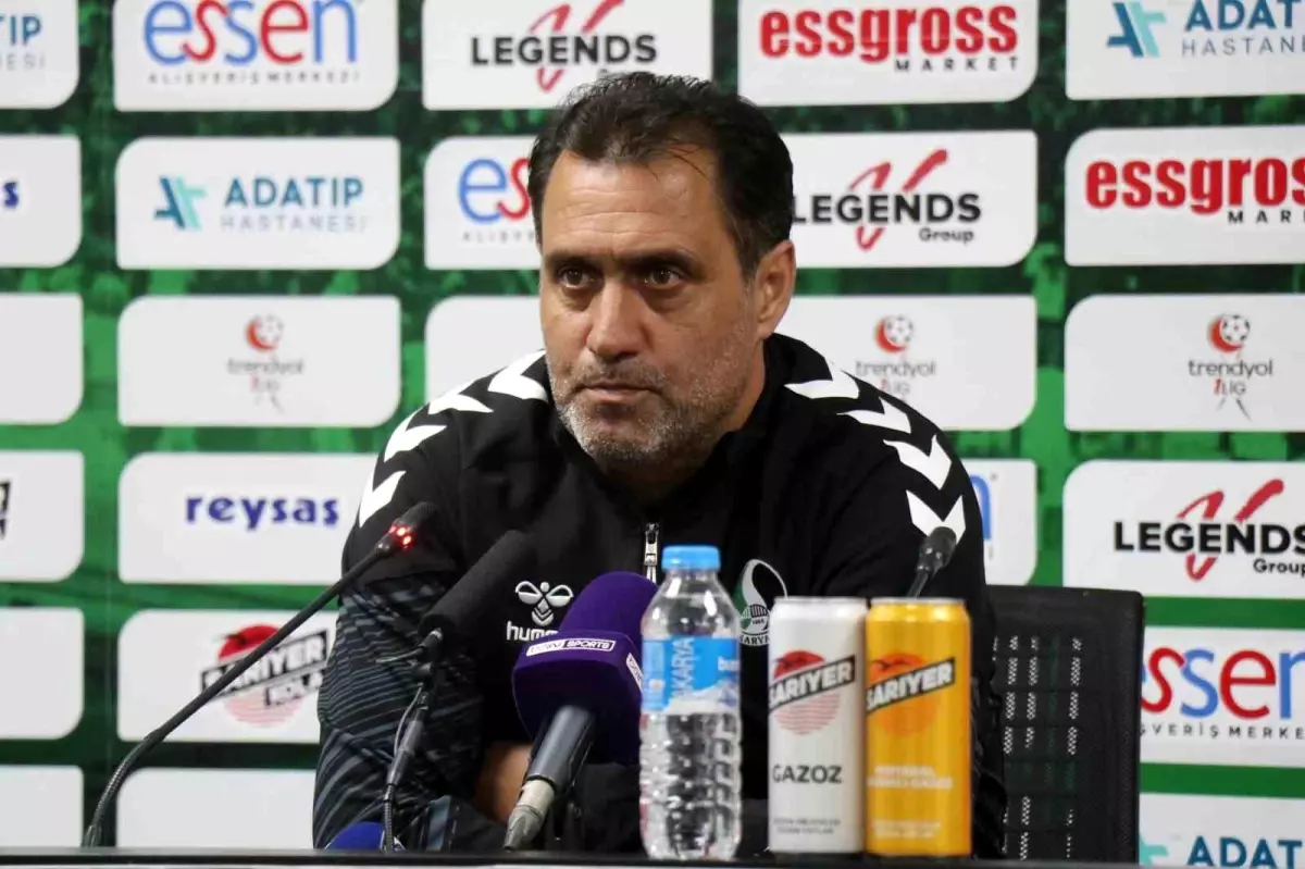 Sakaryaspor Teknik Direktörü Serhat Sütlü istifasını sundu