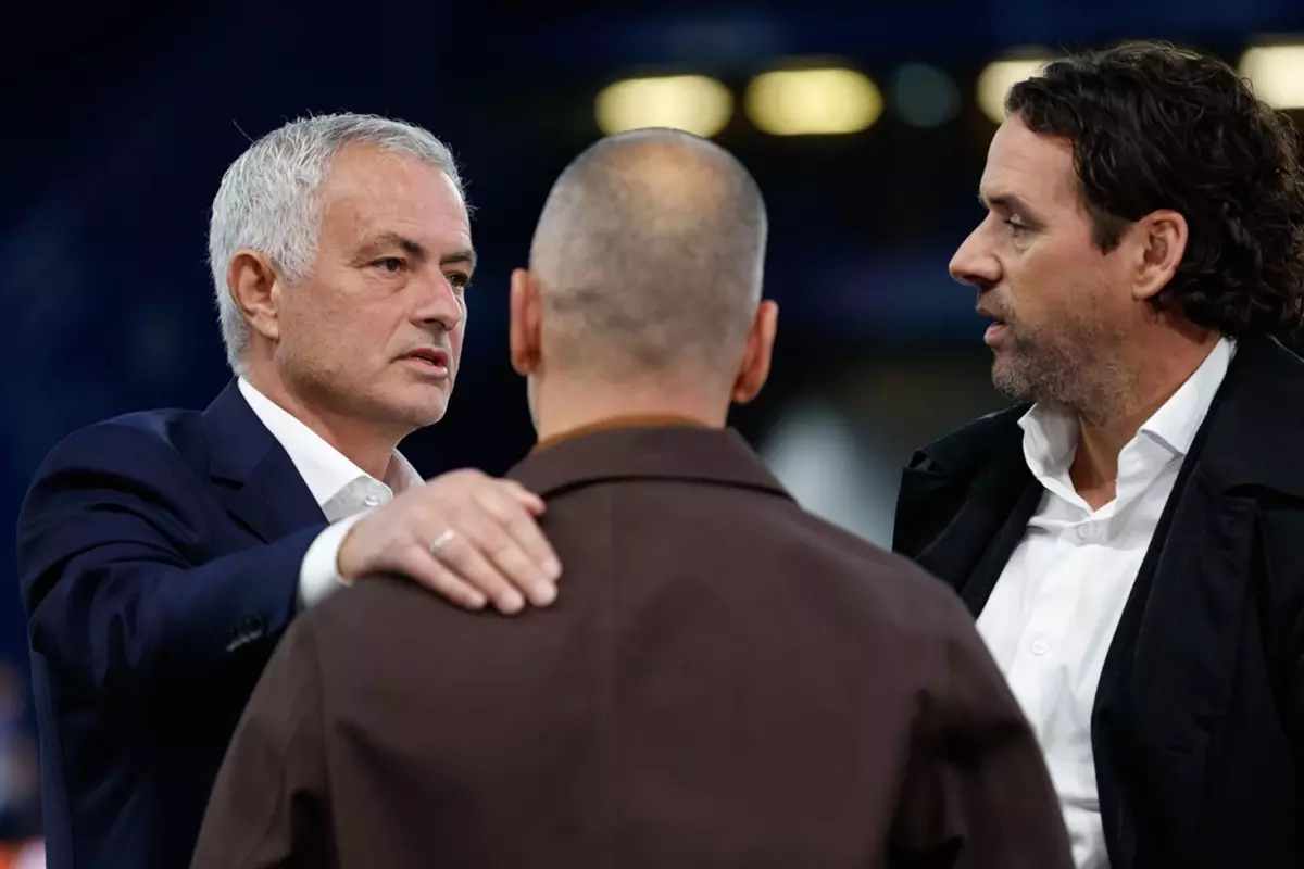 Şampiyonlar Ligi'nde yenilen Mourinho'dan Fenerbahçe'yi kızdıracak sözler
