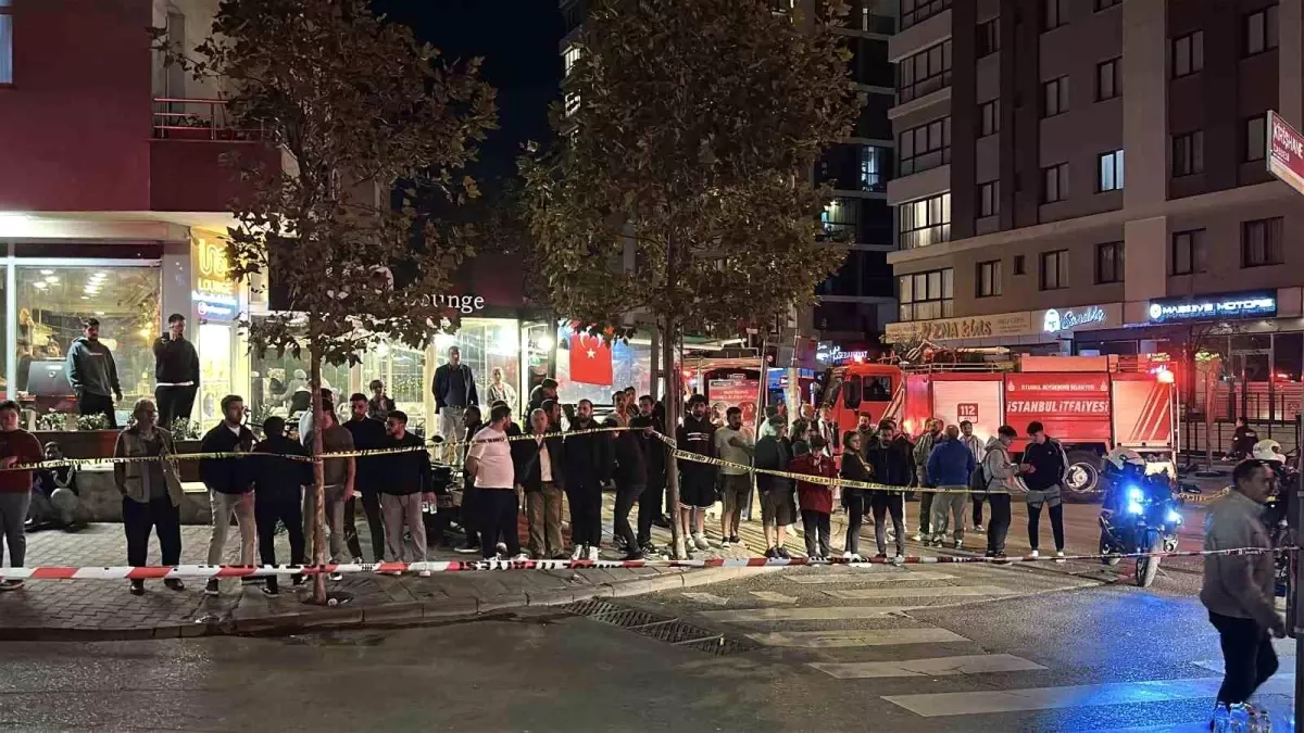 Ümraniye'de Nalbur Dükkanında Yangın