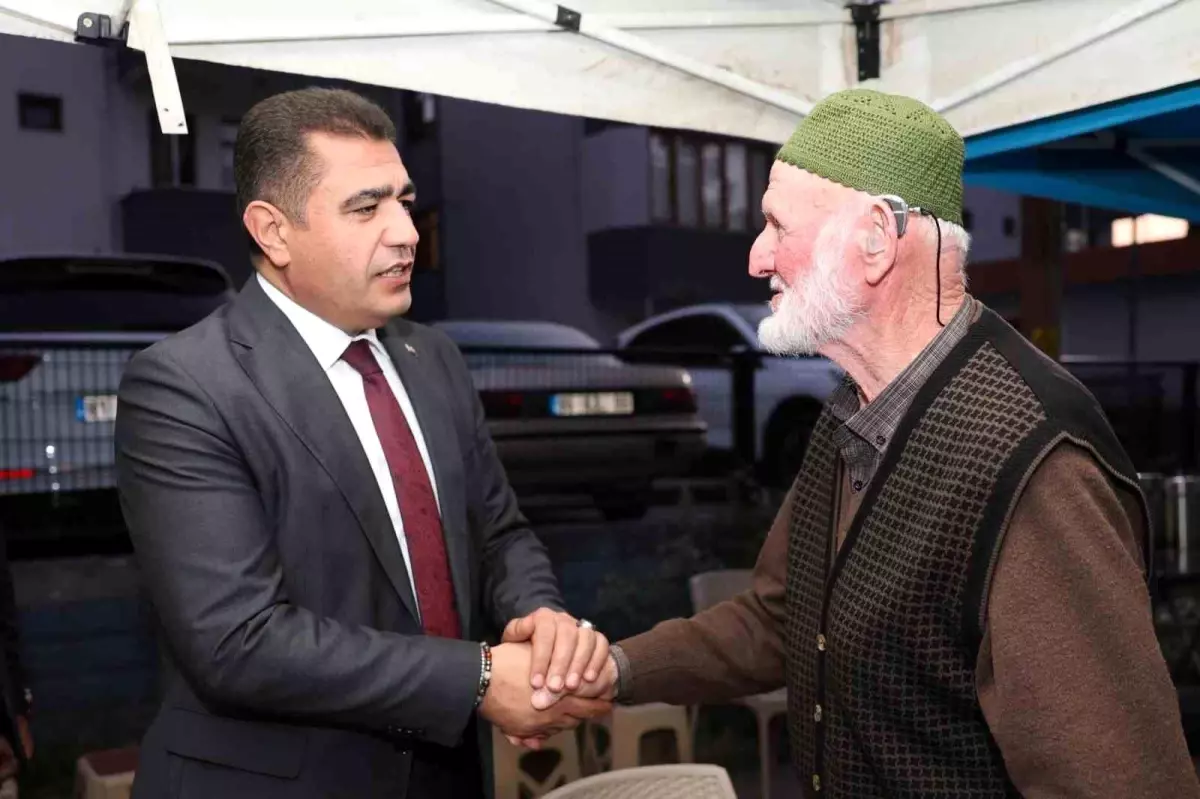 Düzce Valisi Selçuk Aslan'dan Muhtar Zekeriya Beyaz'a Taziye Ziyareti
