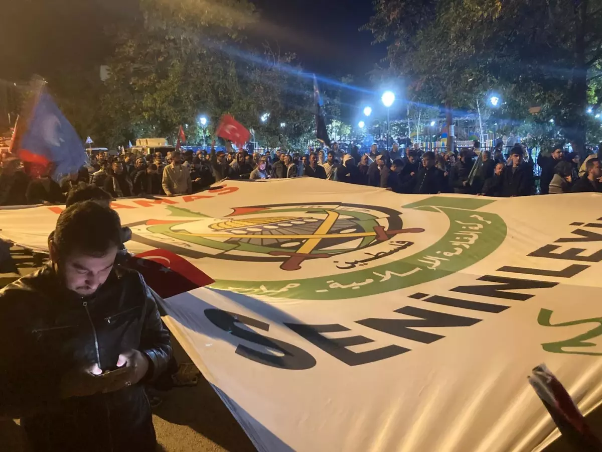 ABD Büyükelçiliği Önünde Filistin'e Destek Eylemi