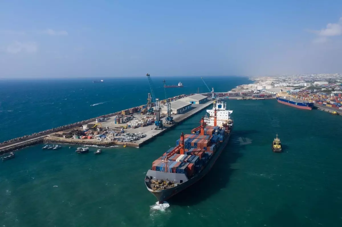 Mogadişu Limanı, Doğu Afrika'nın En İyi Limanı Seçildi