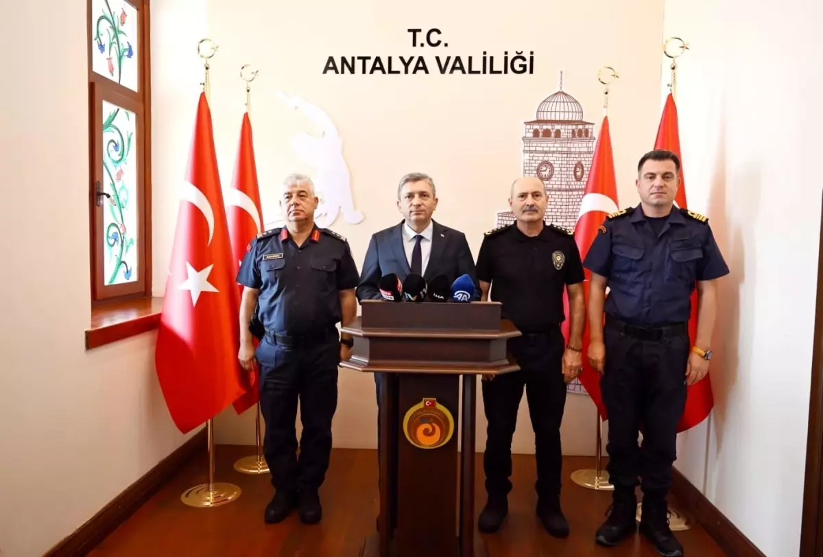 Antalya'da bir ayda 848 uyuşturucu operasyonu düzenlendi