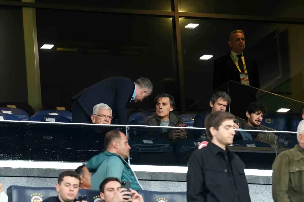 Bakan Osman Aşkın Bak ve Montella, Fenerbahçe-Nice Maçını İzledi