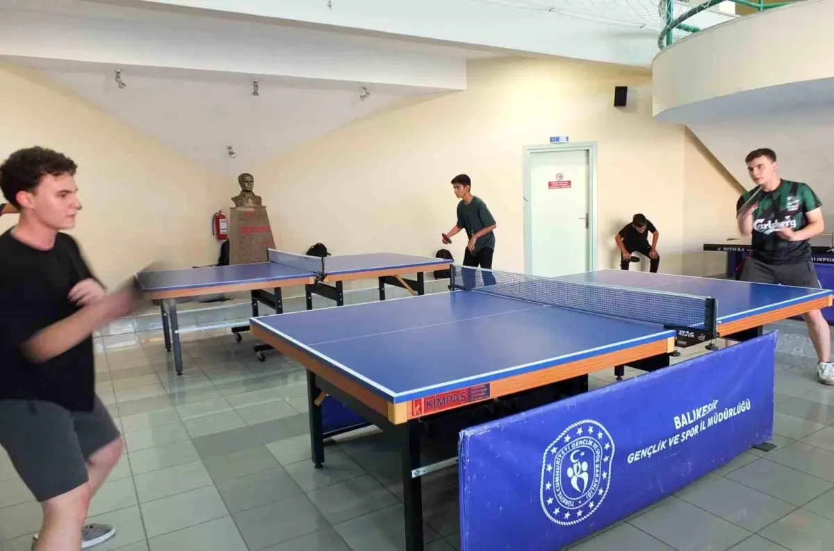 Burhaniye'de Kış Spor Okulları Yoğun İlgiyle Başladı