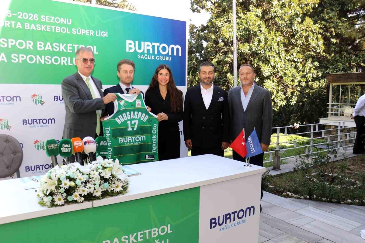 BURTOM, Bursaspor Basketbol Takımı'nın Forma Sponsoru Oldu