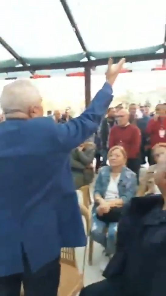 Shock for the CHP Chairman! He had to leave the podium after throwing his microphone