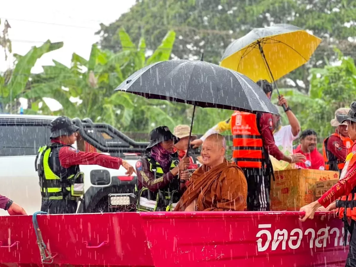 Bualoi Tayfunu Güneydoğu Asya'da Can Kayıplarını Artırdı