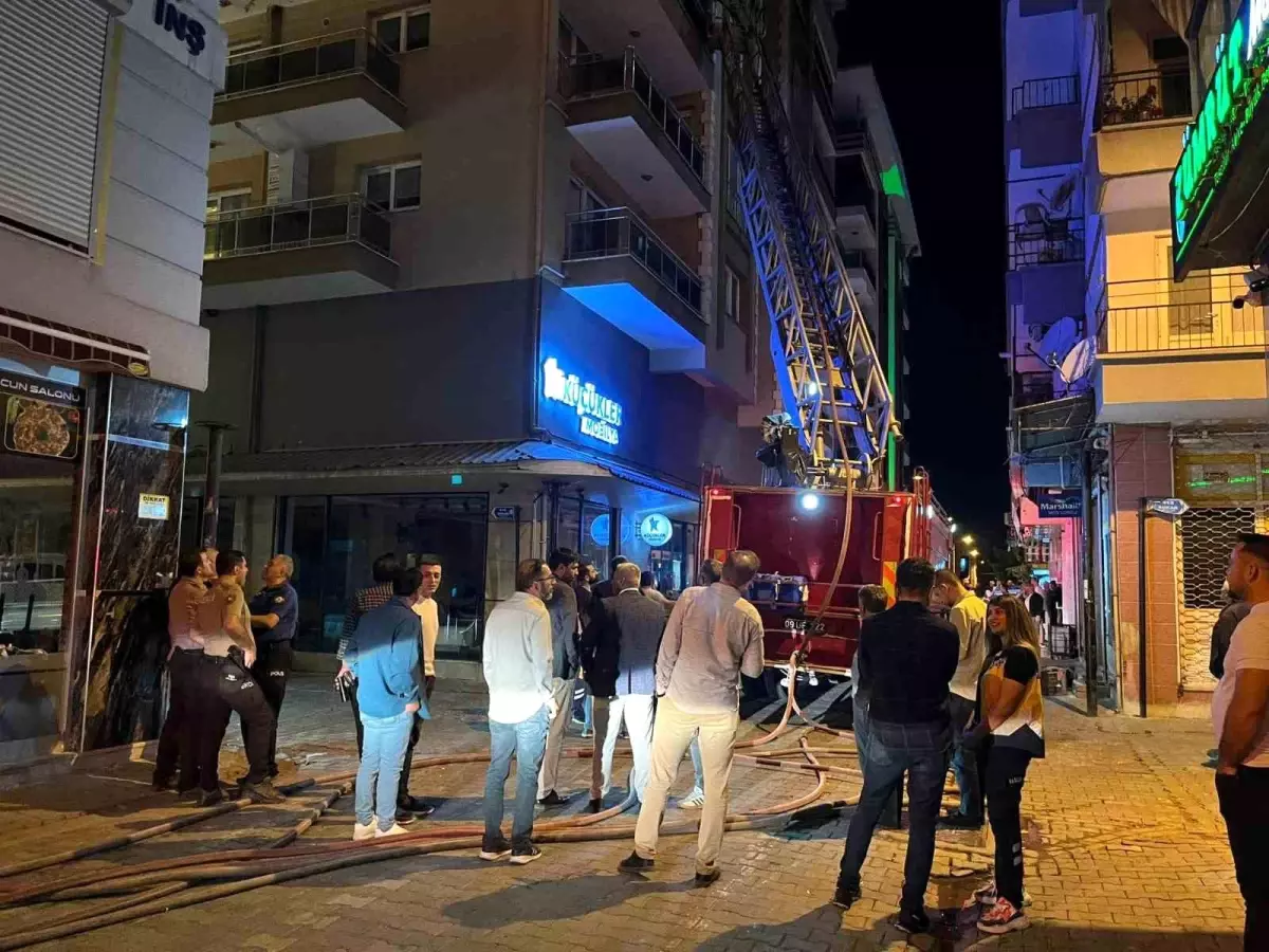 Aydın'da Apartmanda Yangın: Maddi Hasar Oluştu