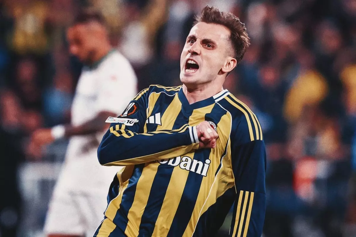 Kerem Aktürkoğlu Fenerbahçe'deki hesabını açtı