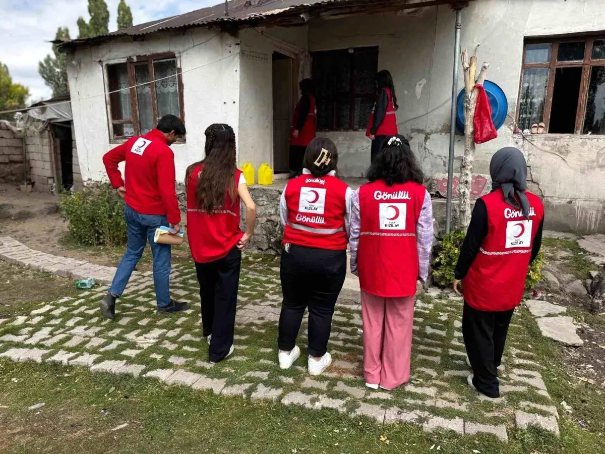 Türk Kızılay Patnos İhtiyaç Sahibi Ailelere Yardımda Bulundu