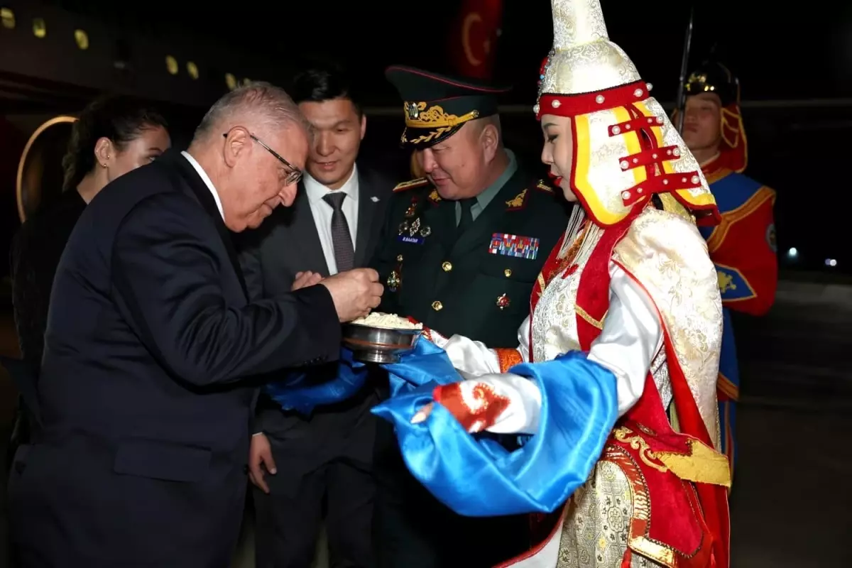 Bakan Güler, Moğolistan'a Resmi Ziyarette Bulundu