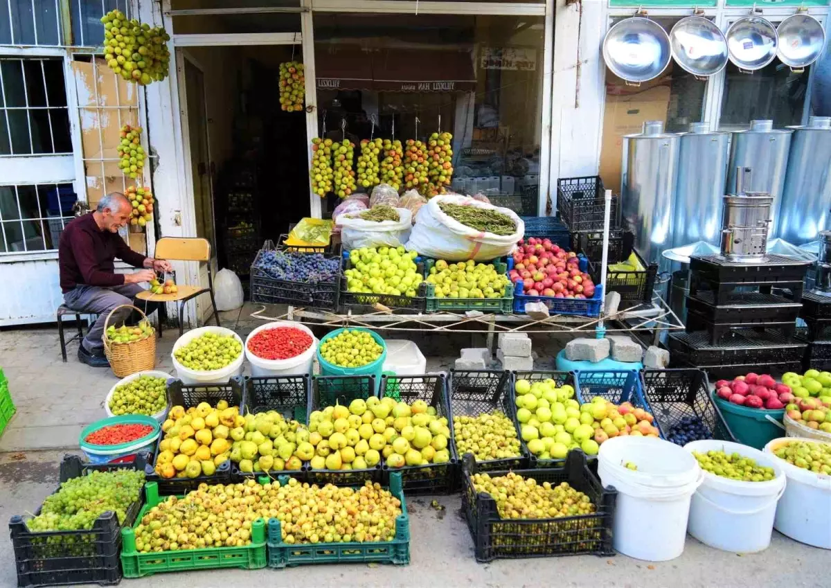 Muş'ta Geleneksel Güz Armutlarının 40 Yıllık Hikayesi