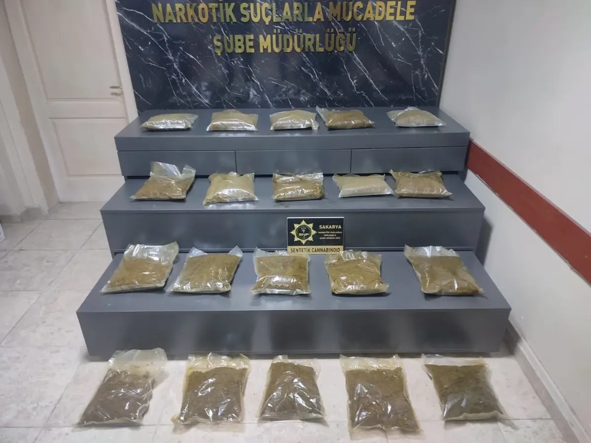 Sakarya ve Kocaeli'de Uyuşturucu Ticareti Operasyonu: 12 Tutuklama
