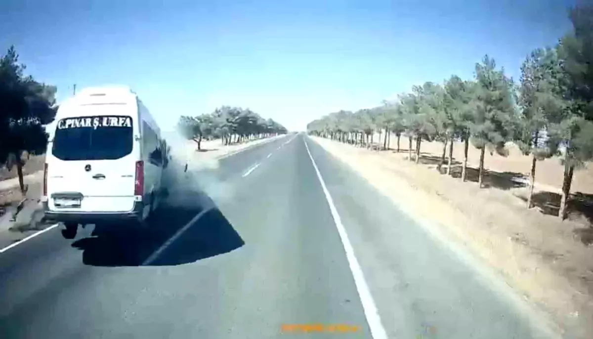 Şanlıurfa'da Korkunç Kaza: 1 Ölü, 14 Yaralı