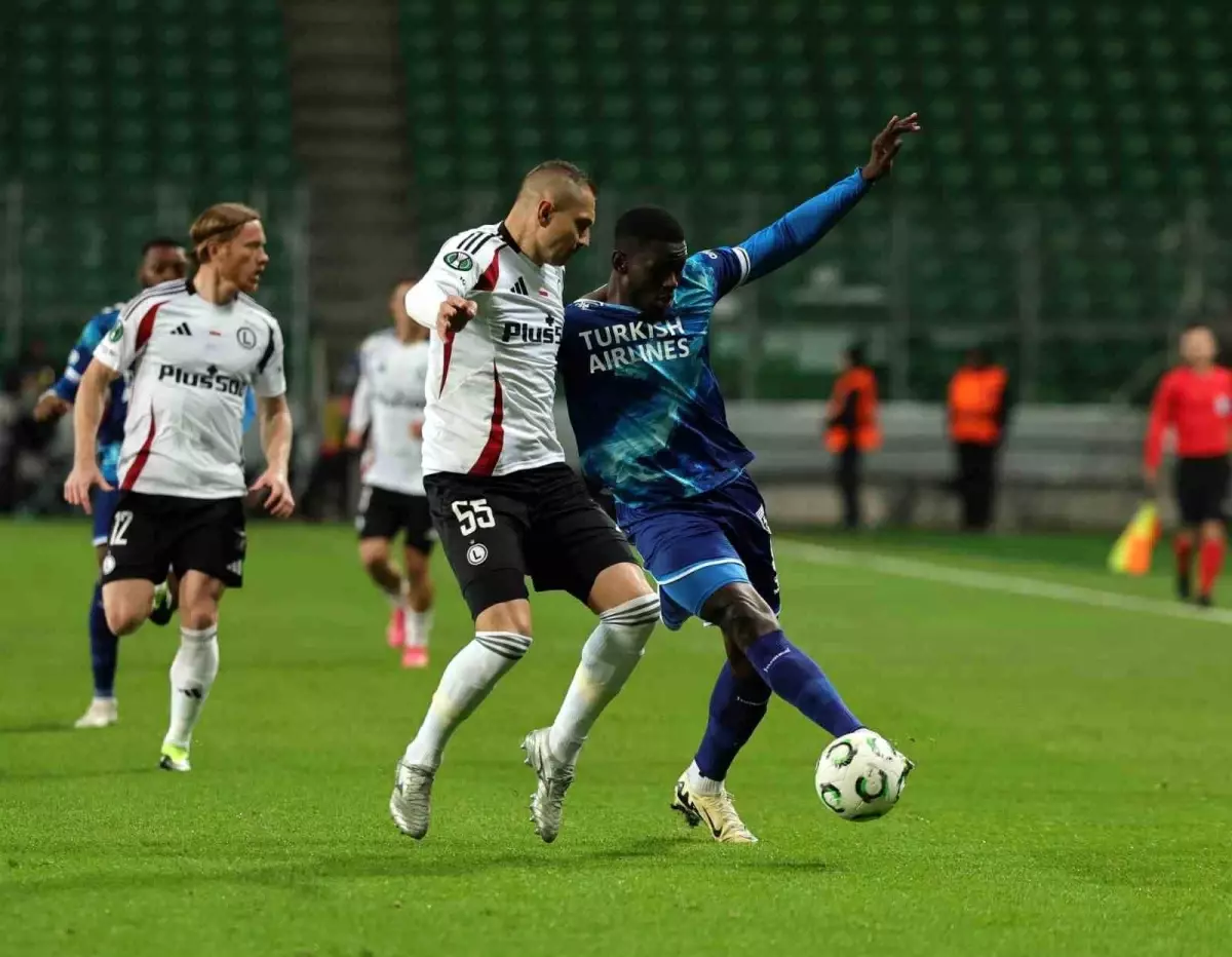 Samsunspor, Legia Varşova'yı 1-0 Geçti
