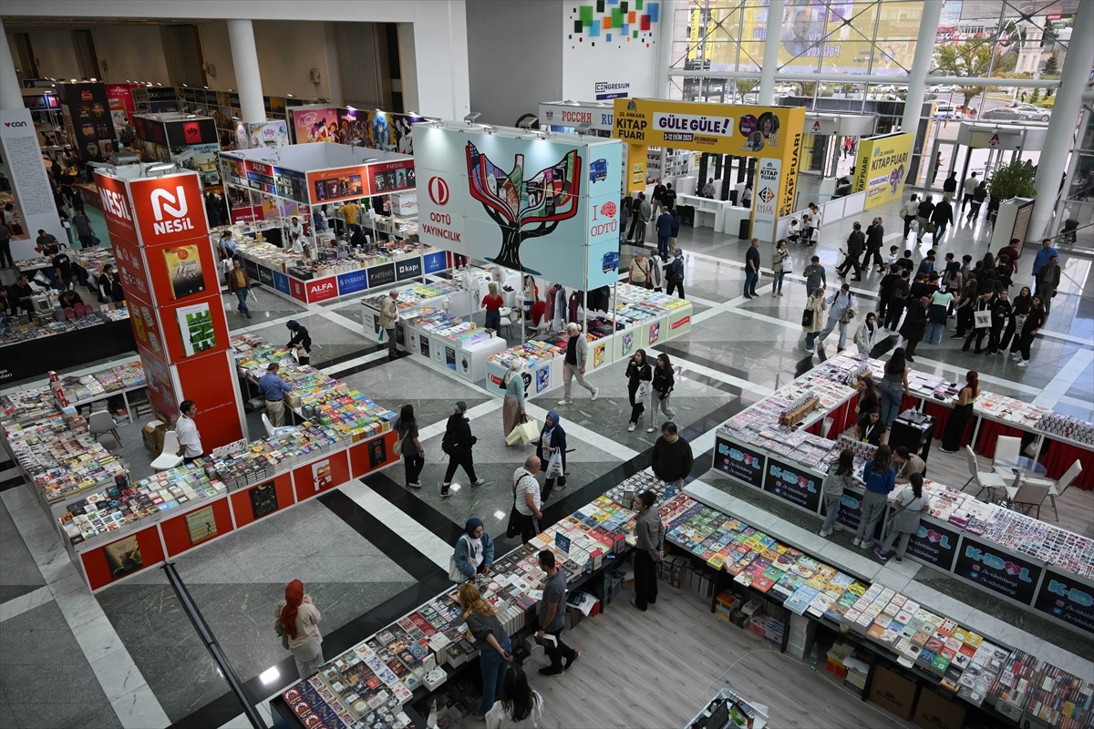 22. Ankara Kitap Fuarı Kapılarını Açtı