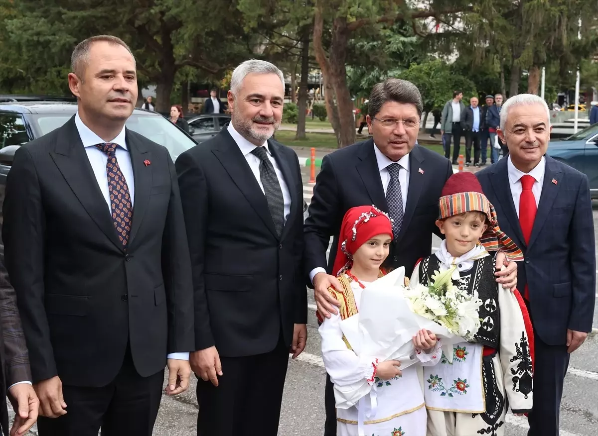 Adalet Bakanı Yılmaz Tunç Kırklareli’nde Ziyaretlerde Bulundu