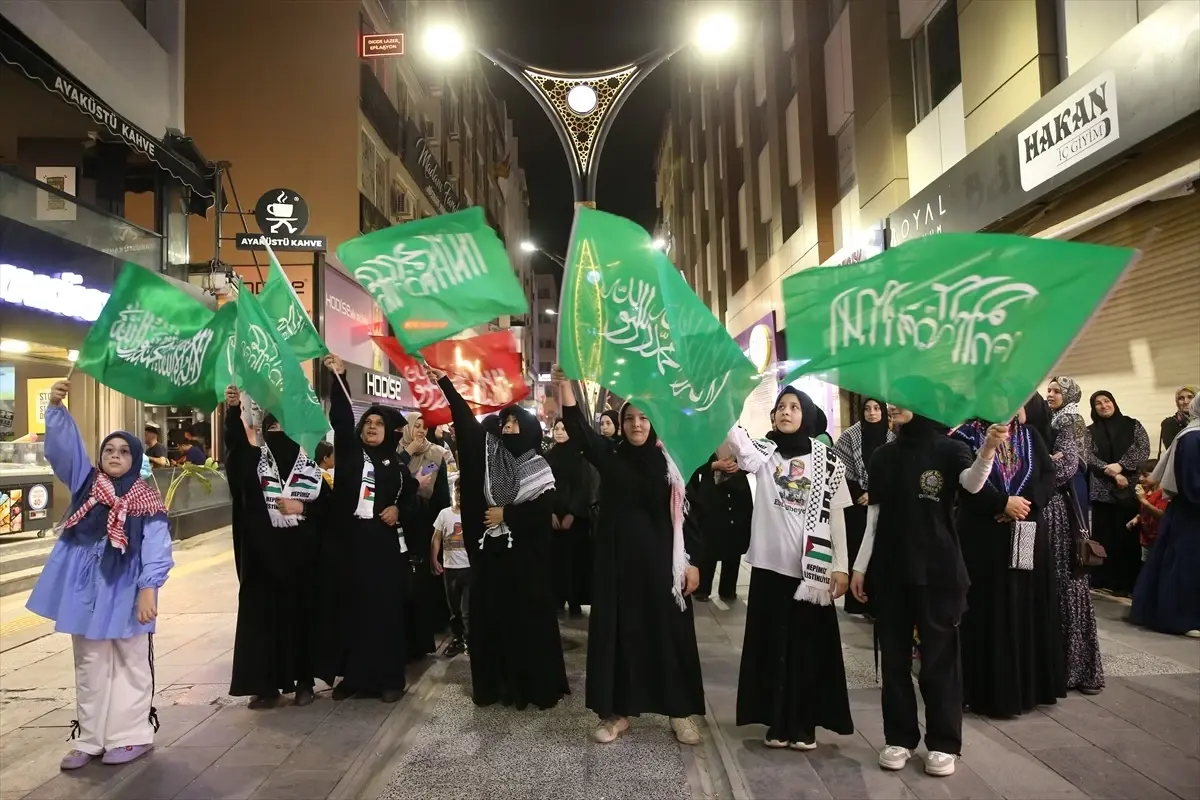 İsrail Ablukasına Tepki: Adana ve Hatay'da Filoya Destek Eylemleri