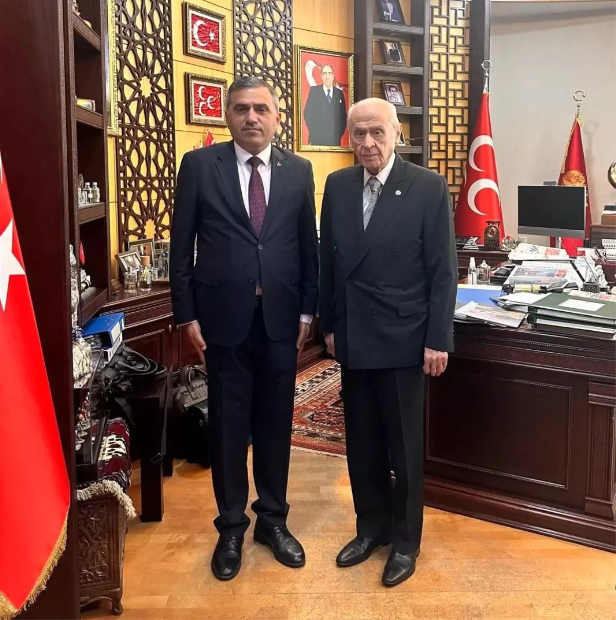 MHP Samsun İl Başkanı Burhan Mucur, Devlet Bahçeli'yi Ziyaret Etti
