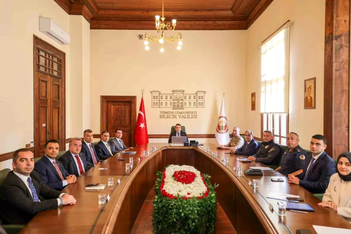 Bilecik'te İl Asayiş ve Güvenlik Toplantısı Gerçekleştirildi