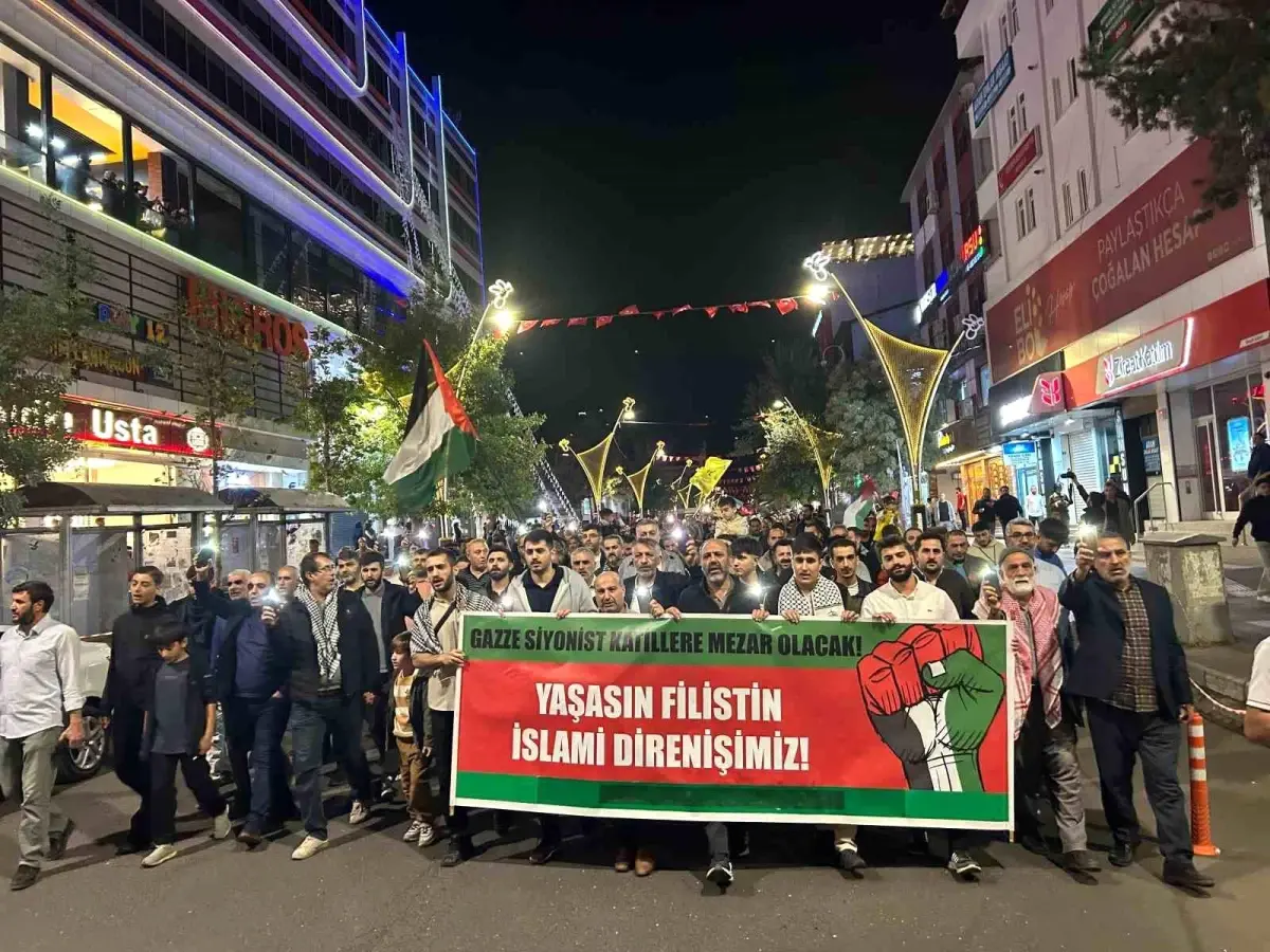 Bingöl'de İsrail'in Gazze'ye Yardım Filosu'na Müdahale Protesto Edildi