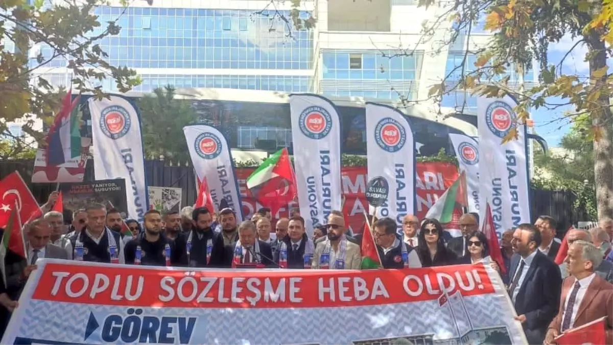 Devlet Memurları Konfederasyonu'ndan TÜİK Önünde Eylem