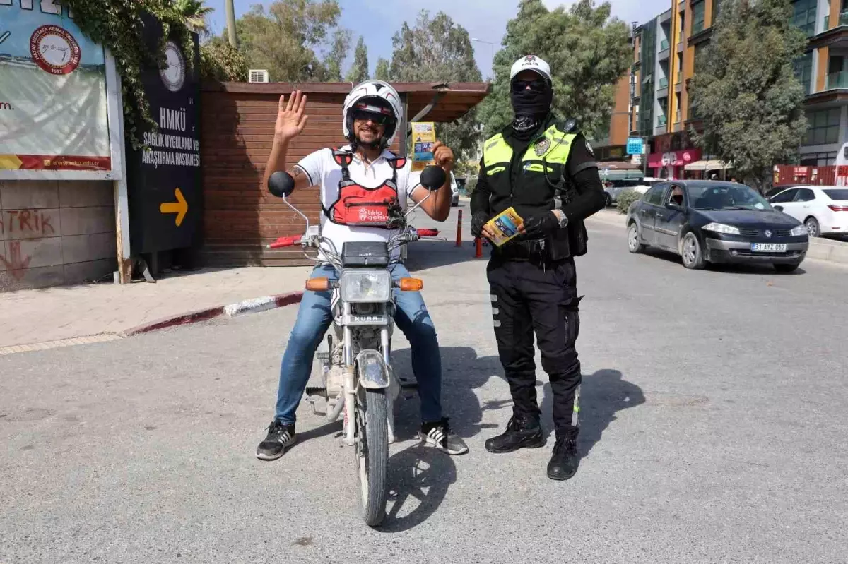Hatay'da Motosiklet Sürücülerine Kask Denetimi