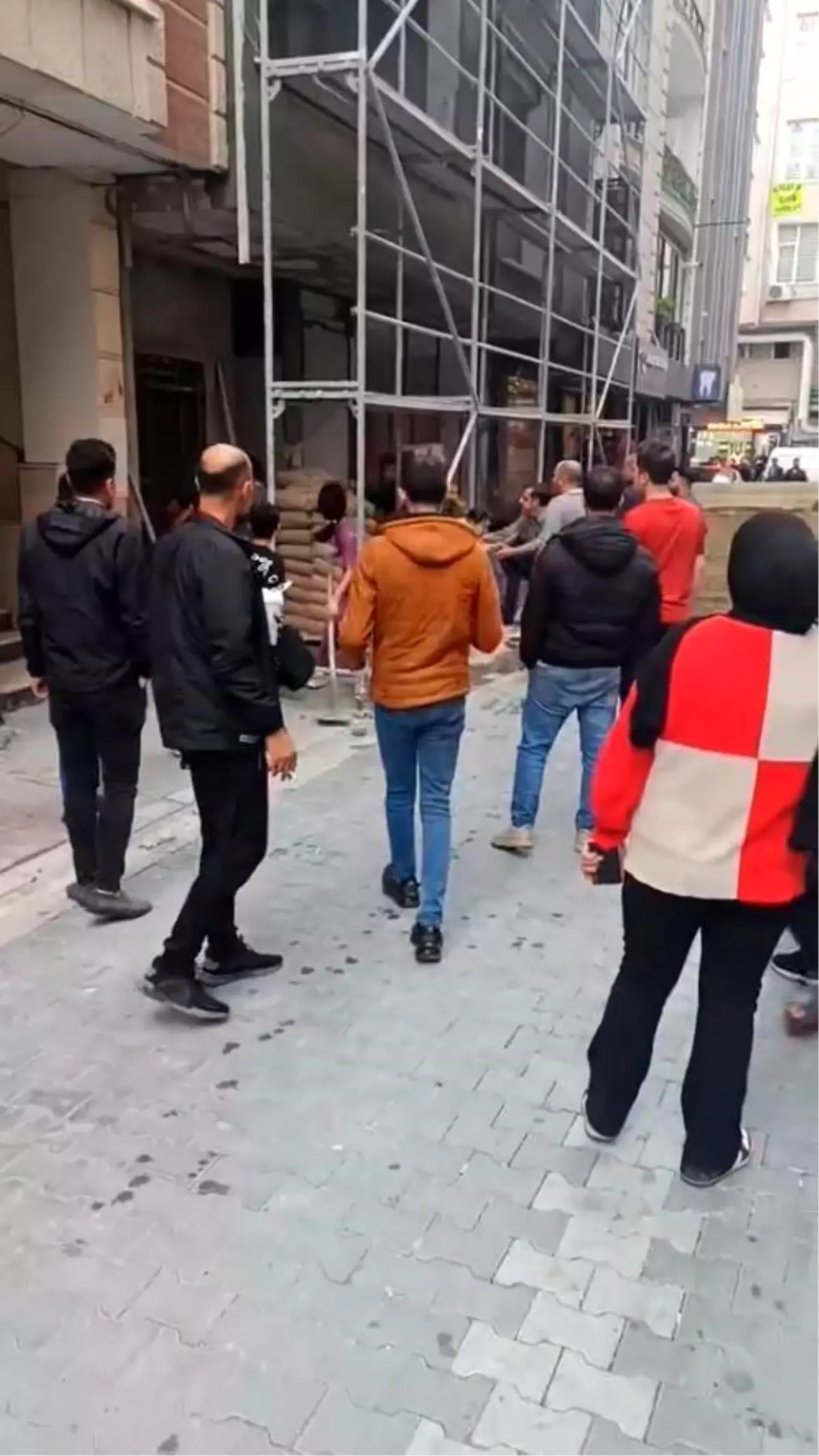 İstanbul'da İnşaat Kumuyla Tartışma Kavga Çıkardı