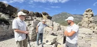 Ardanuç'taki Gevhernik Kalesi'nde Tarihi Buluntular Ortaya Çıktı