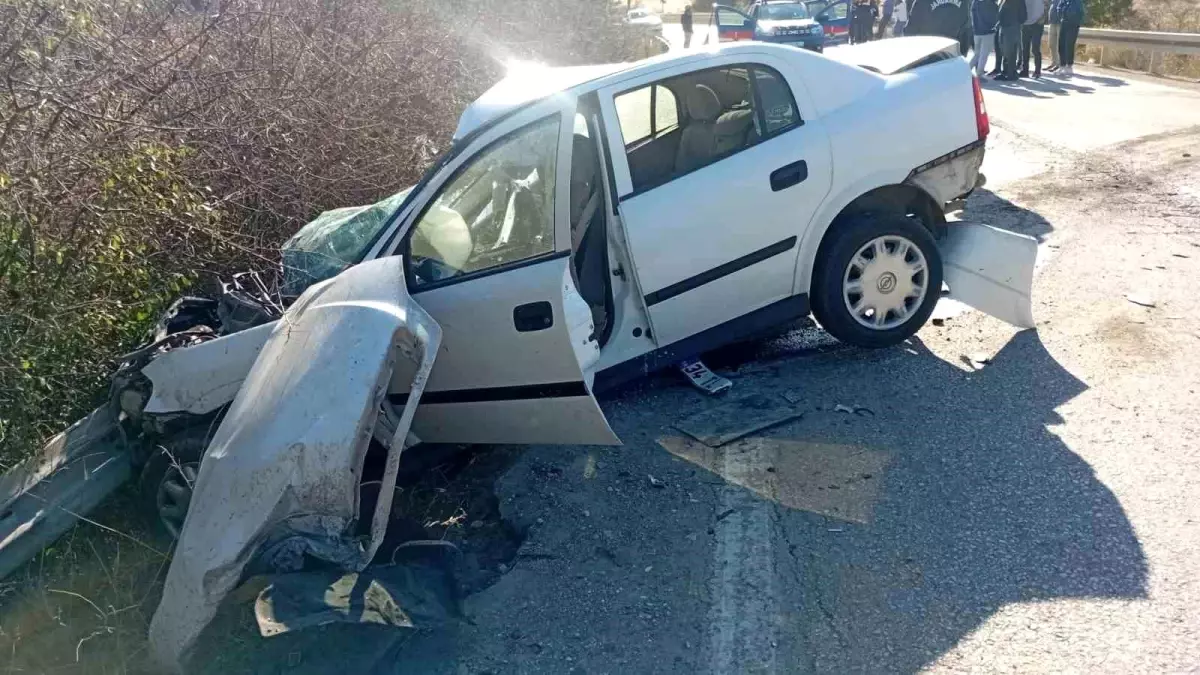 Bolu'da Otomobil ve Kamyon Çarpıştı: 1 Ölü