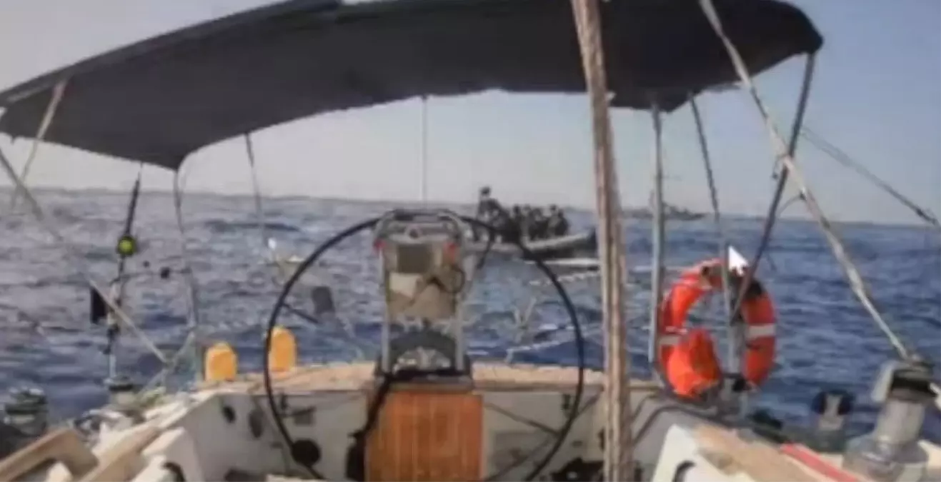 İsrail Askerleri, 'Marinette' Teknesine Baskın Düzenledi