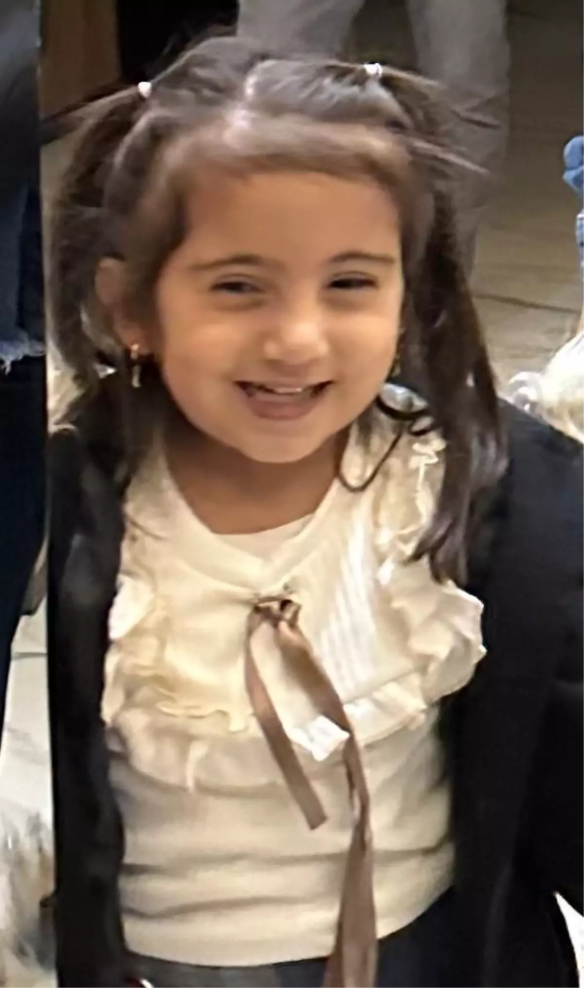 Diyarbakır&apos;da Kalp Hastası Öğrenci Lina Yazar Hayatını Kaybetti