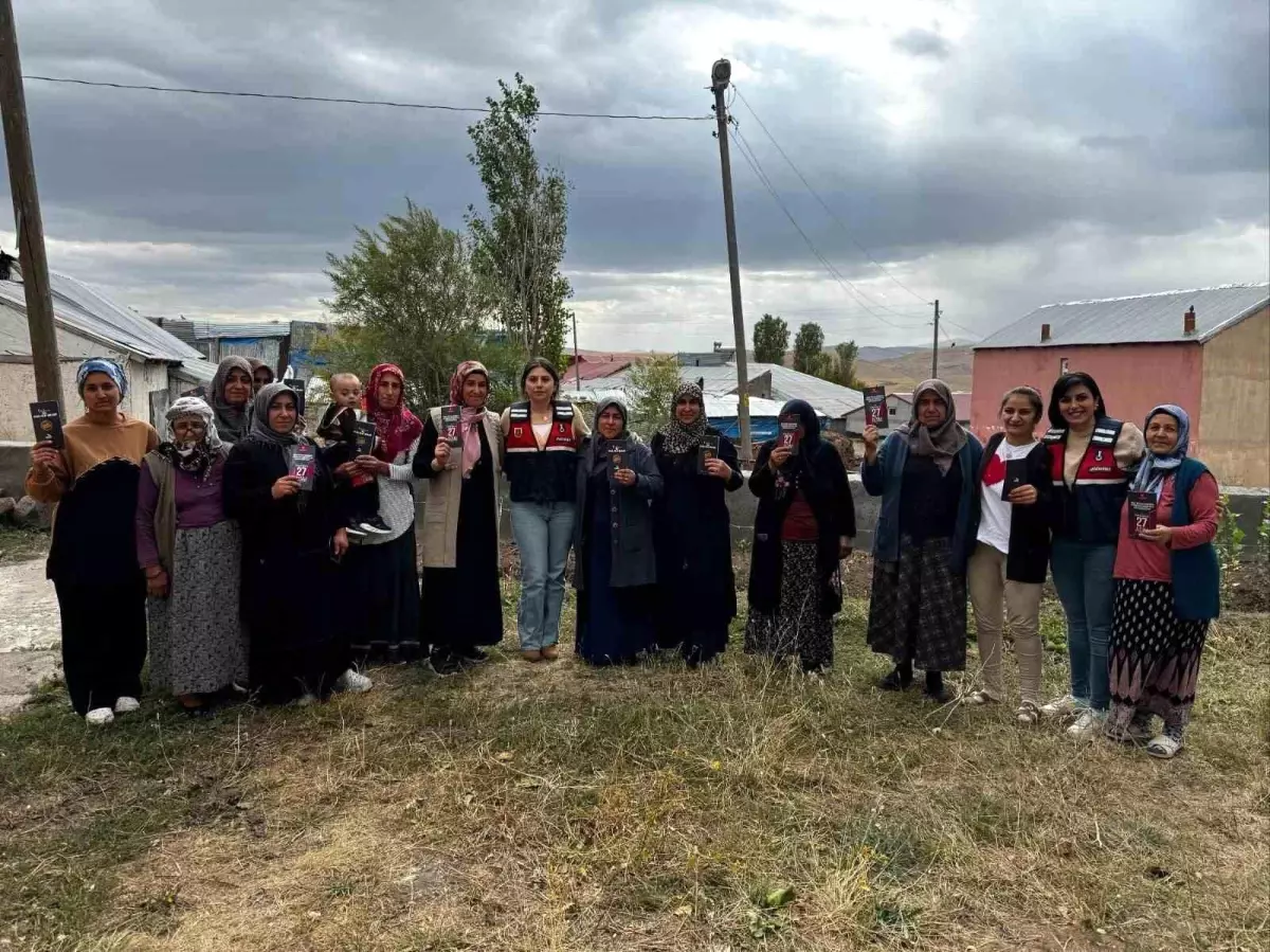 Kars'ta Kadına Yönelik Şiddetle Mücadele: Jandarma KADES Uygulaması Tanıtıldı