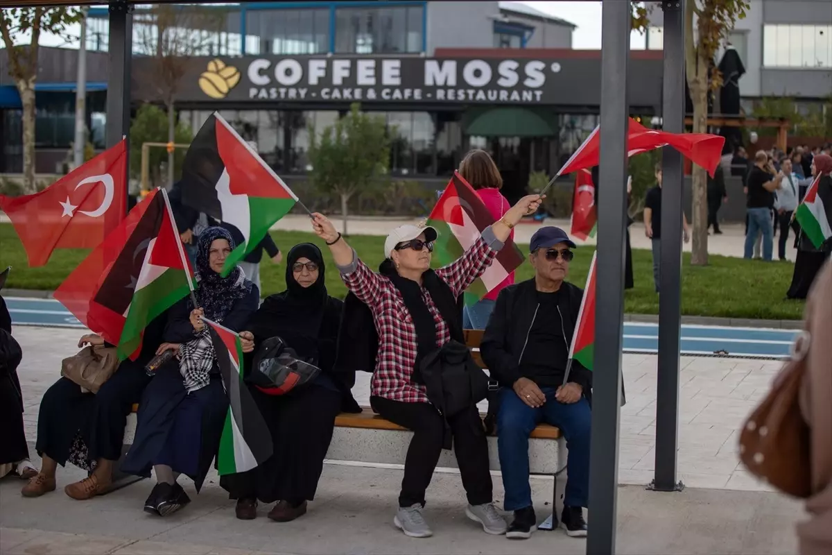 Küresel Sumud Filosu'na destek için Karadeniz'e açıldılar