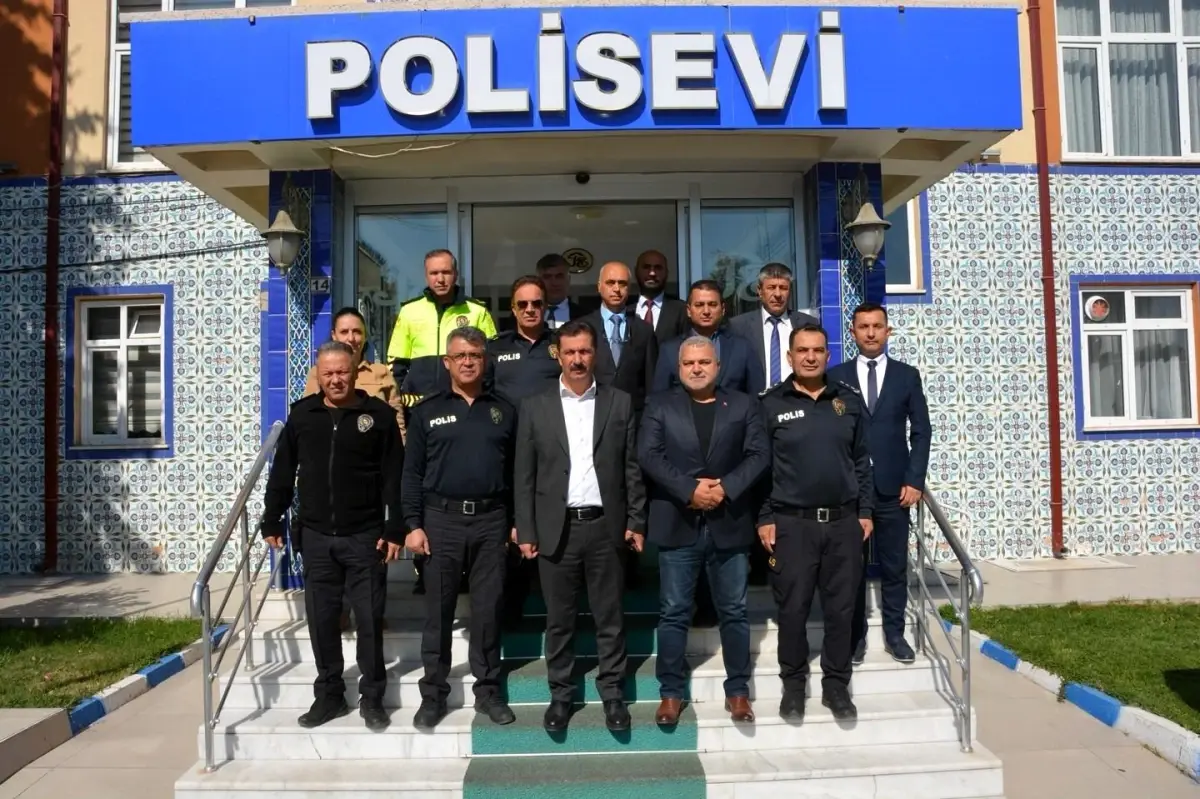 Kütahya'da Emekli Emniyet Müdür Yardımcısına Veda Yemeği
