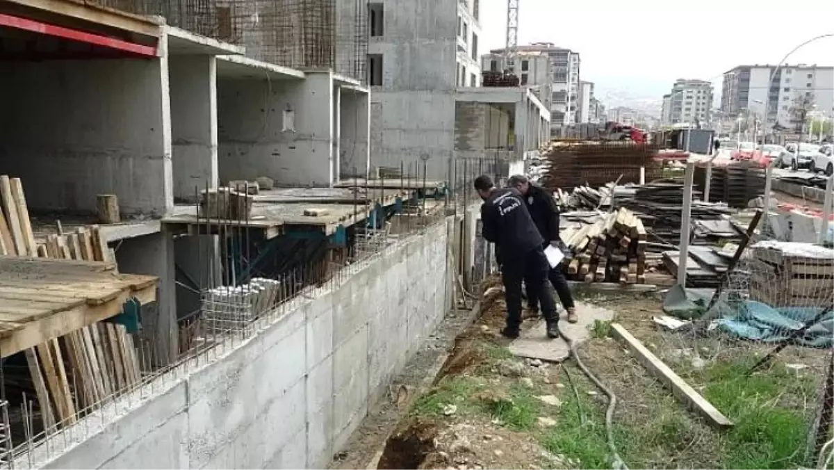 Malatya'da İnşaat Kazası: Bir İşçi Yaralandı