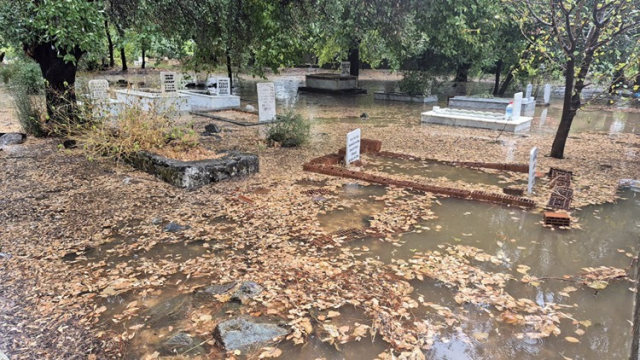 Heavy rain and storm are affecting Muğla! Roads, homes, and graves are underwater