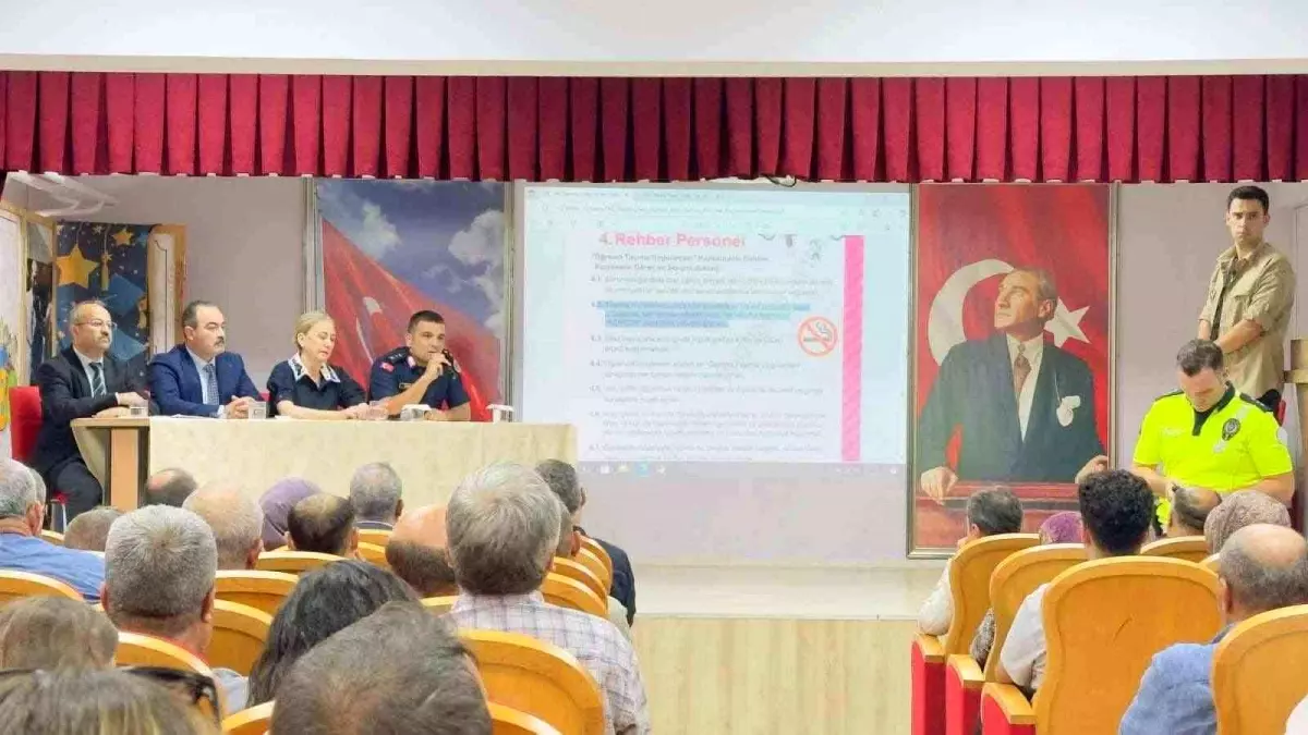 Nazilli'de Okul Servis Sürücüleri ve Rehber Personel için Trafik Eğitimi Düzenlendi