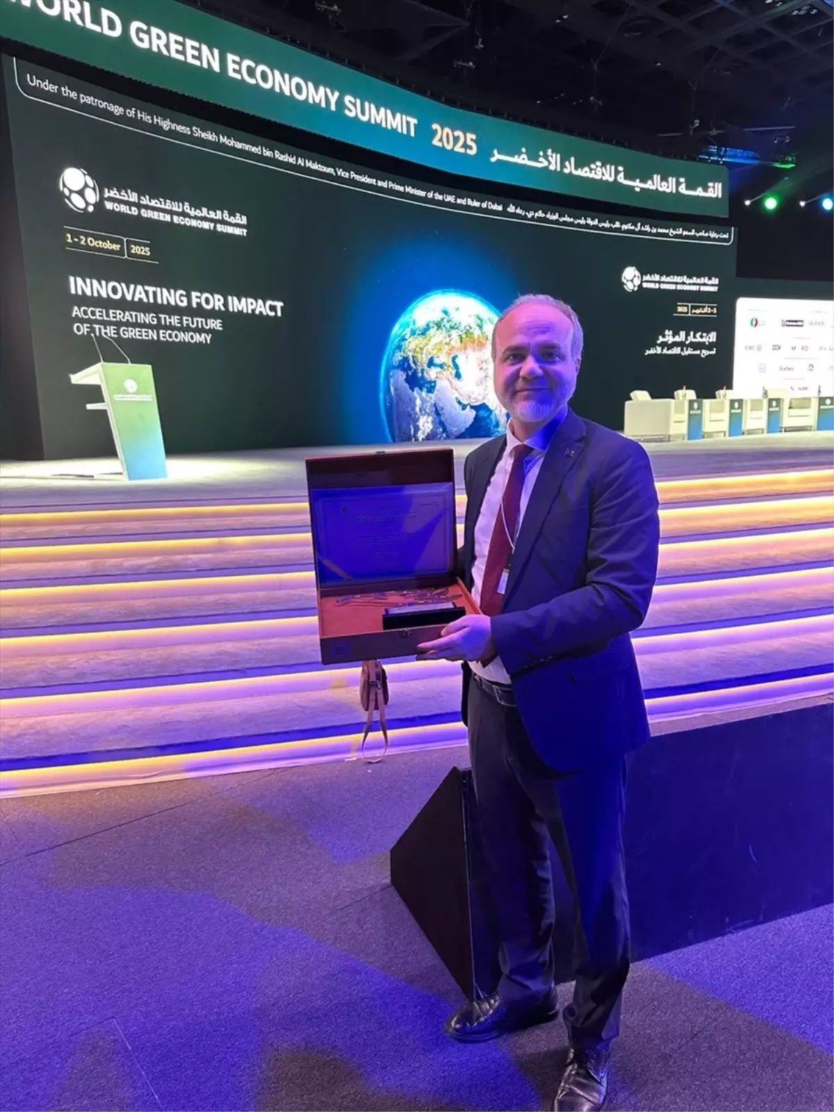 Niğde Ömer Halisdemir Üniversitesi, Dubai'de Yeşil Enerji Ödülü Aldı